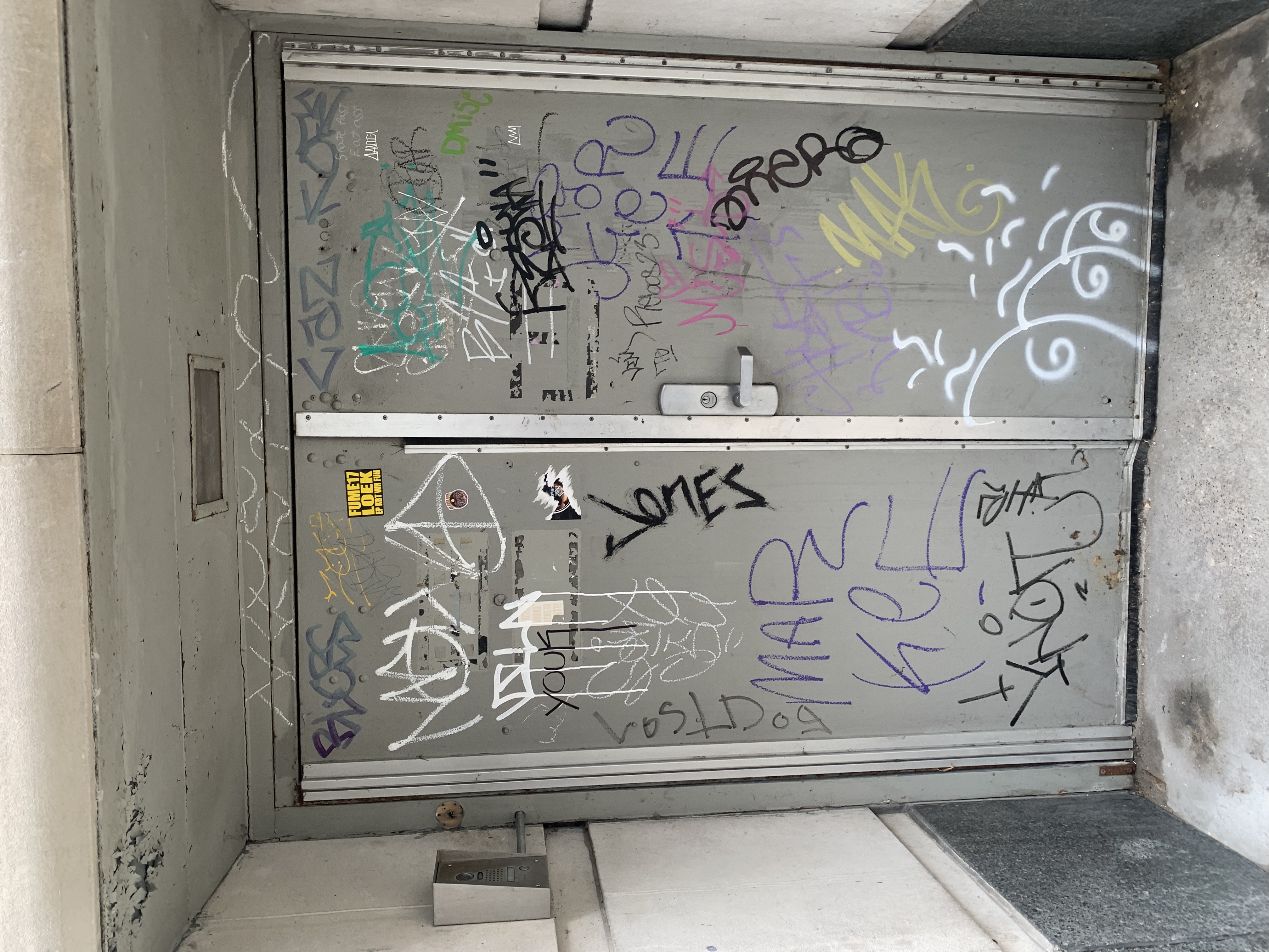 Door(2)